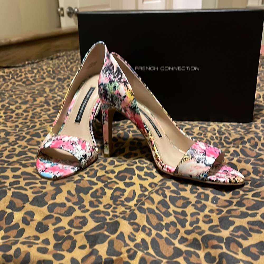 French Connection floral pumps